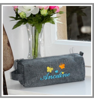 Trousse d'écolière
