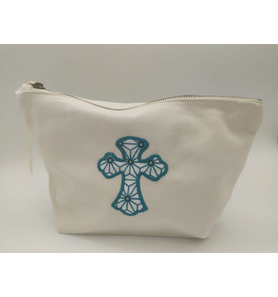Trousse brodée confirmation, profession de foi et personnalisée avec un prénom