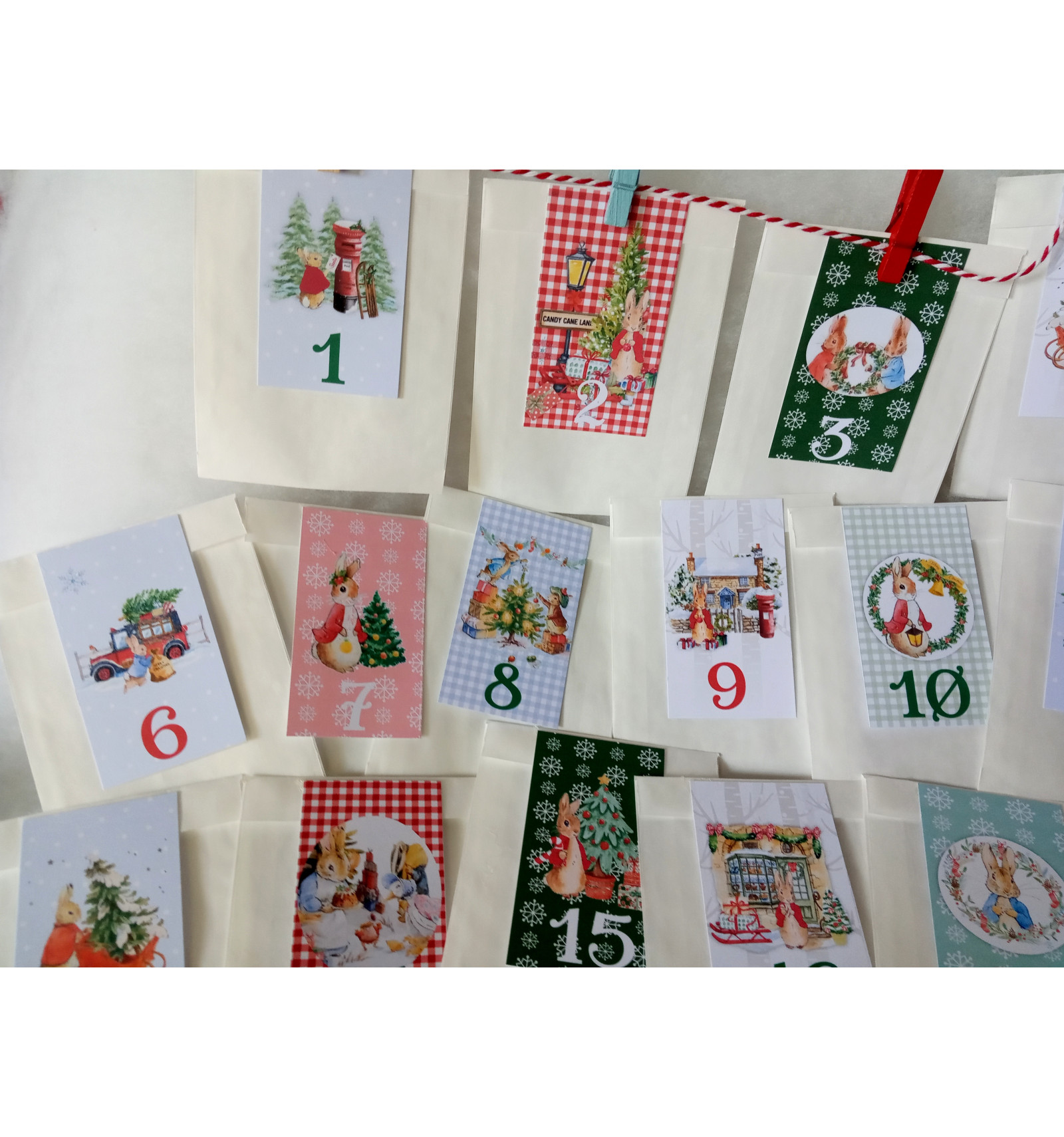 Kit de Tissu - Calendrier de l'Avent Rouge - Trimits | Les Ciseaux Magiques