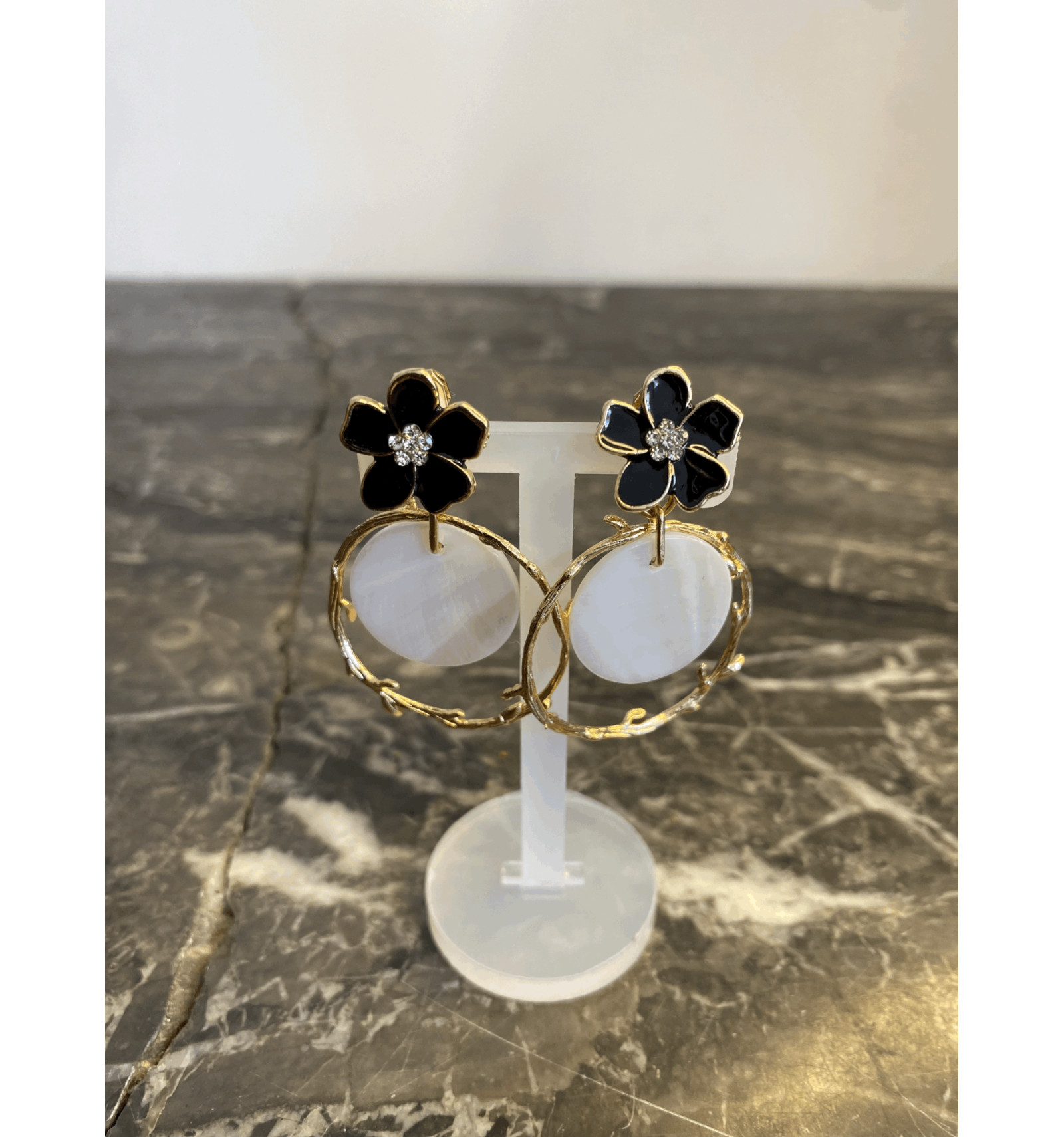 Boucles D'oreilles Noires à Clip Salisburys - Neuf Avec étiquettes - Pour Non Percées