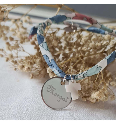 Bracelet médaille personnalisable et croix sur cordon Betsy Asagao
