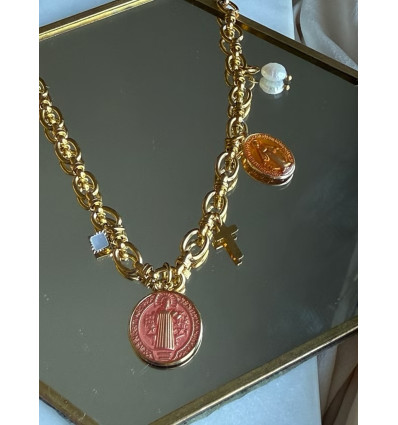 Collier Nada