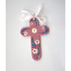 Croix de l'Espérance en bois rose fleurs bleues et blanhes