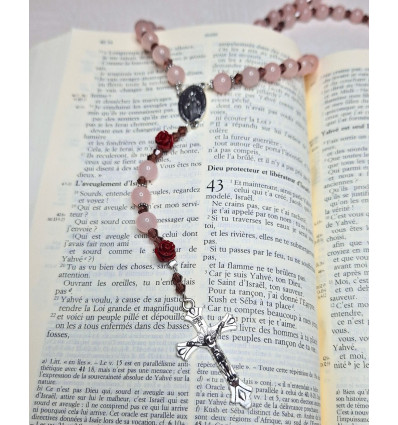 Chapelet Sainte Thérèse avec perles en forme de roses (fait main en France)