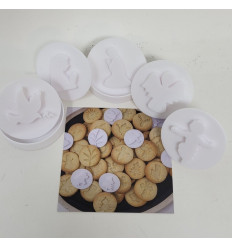 5 minis emporte-pièces pour des sablés de la Sainte Famille