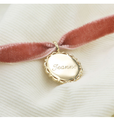 Au fil de Velours – Bracelet Médaille festonnée personnalisée