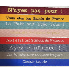 Porte-clés brodé catholique